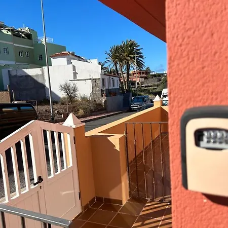Casa Orange Piscine Terrasse Parking San Sebastian De La Gomera